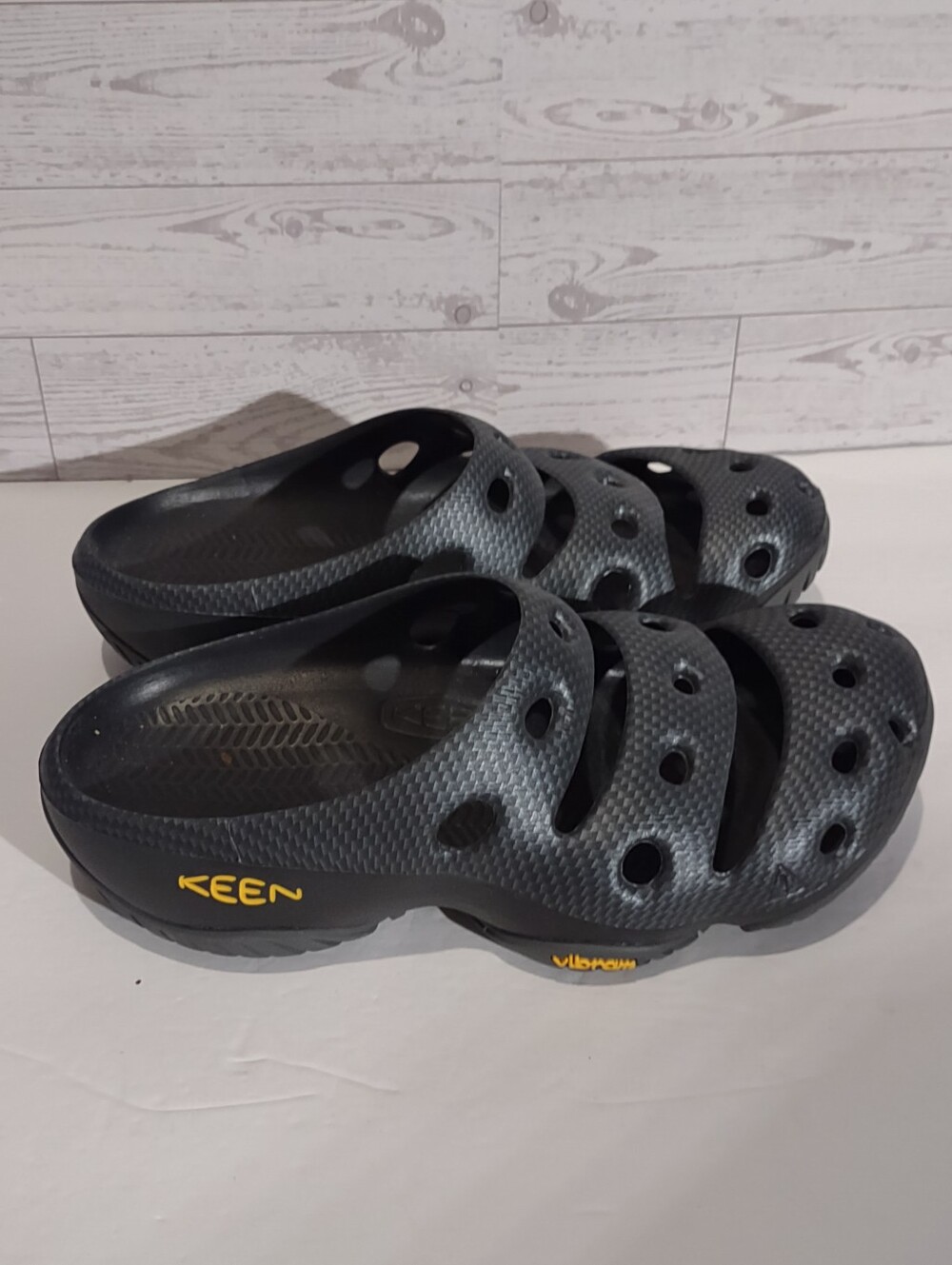 KEEN Yogui Arts Clogs Men's 10